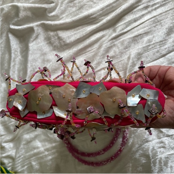 Vintage Beaded and Shell Handbag - Picture 4 of 7